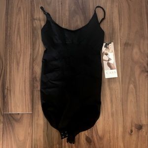 Cass Luxury Shapewear Black Bodysuit (S/M)